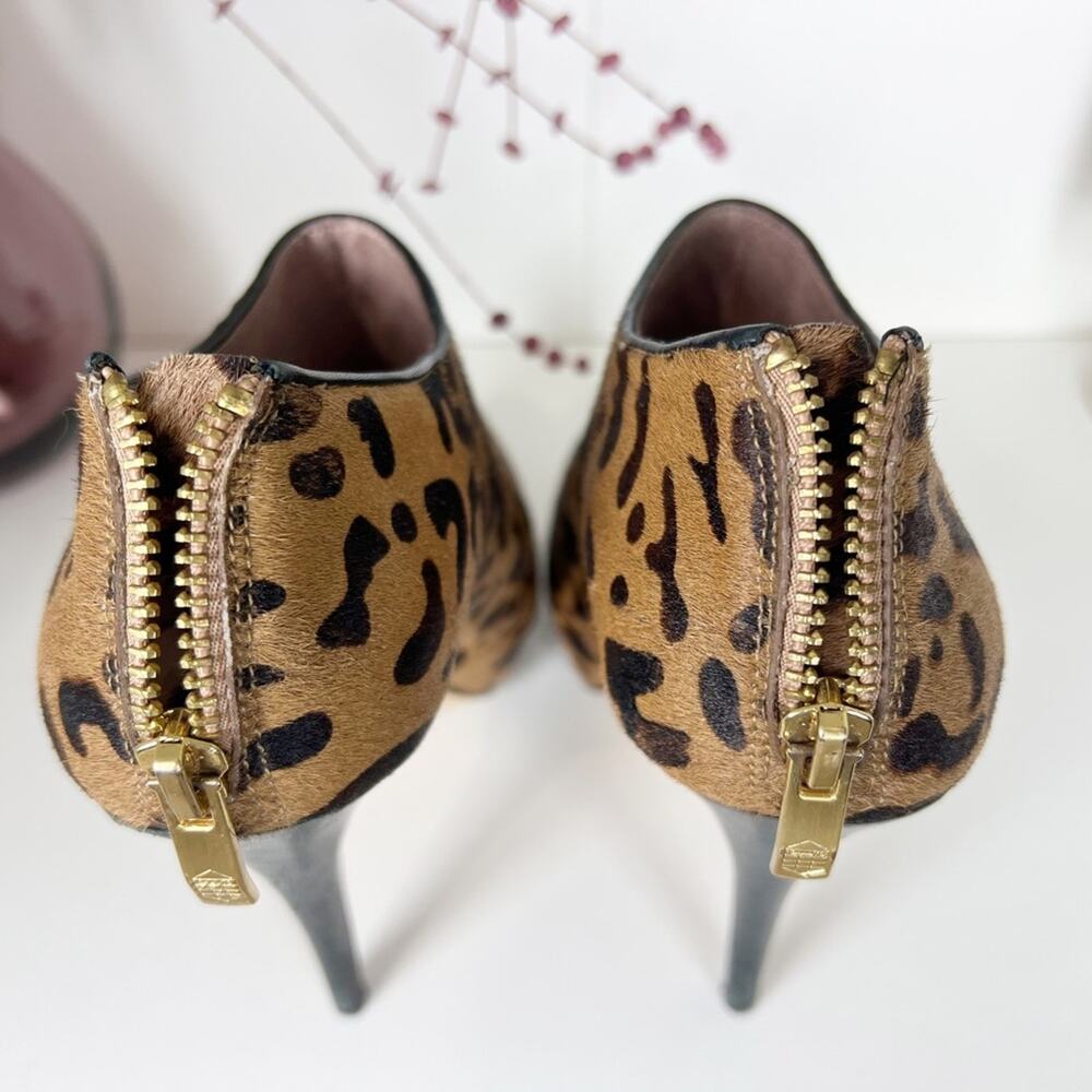 Vince Camuto Women's Jerrell Ankle Boot Bootie Leopard Print Faux Fur Size 7 - Picture 6 of 12